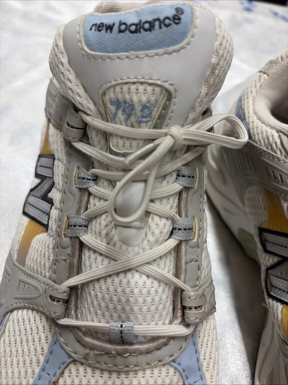 New Balance 792 White, Light Blue & Yellow Retro Runner Sneakers - Picture 4 of 8